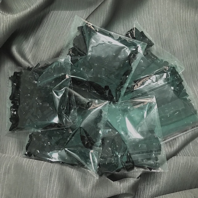 Dây thun đen buộc tóc