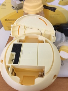 Máy hút sữa Medela Swing đơn