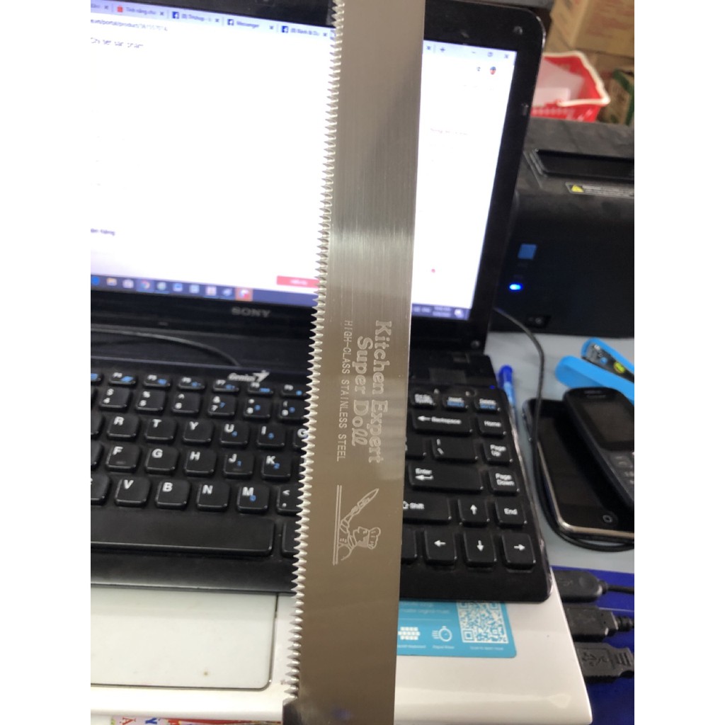 Dụng cụ cắt bánh Răng cưa 26cm Lưỡi min cán 12cm