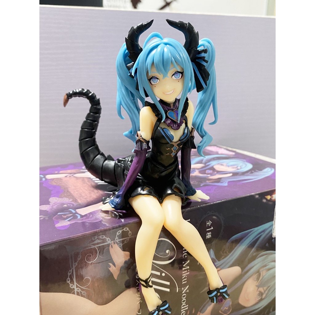 Mô Hình Ca Sĩ Ảo Hatsune Miku Bằng PVC 5.9" Không Hộp