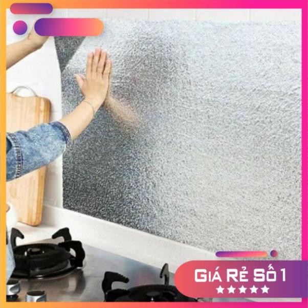 Cuộn giấy bạc dán bếp cách nhiệt, miếng decal dán tường nhà bếp chống thấm bền đẹp khổ 3mx60cm