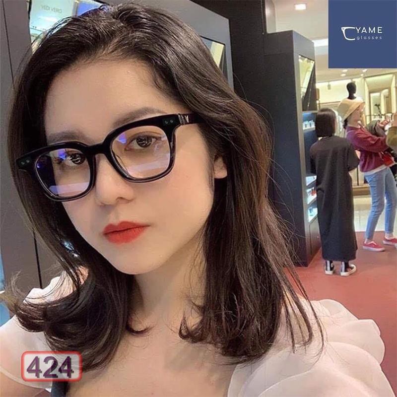 Mắt Kính Giả Cận 2 Chấm Góc Gọng Chữ V 424 From Vuông Cực Hot | BigBuy360 - bigbuy360.vn