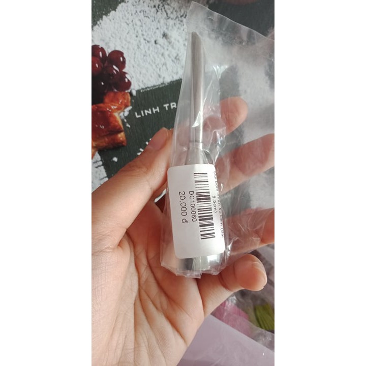 Đui bơm nhân su kem