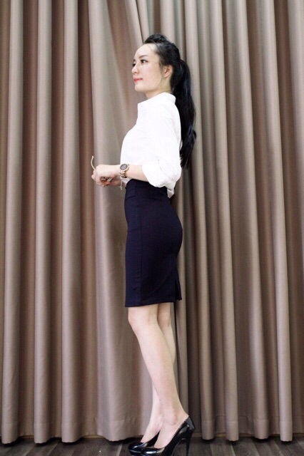Chân váy bút chì công sở xẻ sau cho nữ | BigBuy360 - bigbuy360.vn