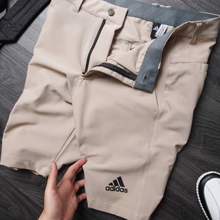 quần short golf cho nam .