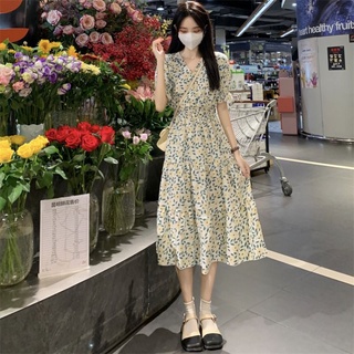 Váy hoa nhí cổ V