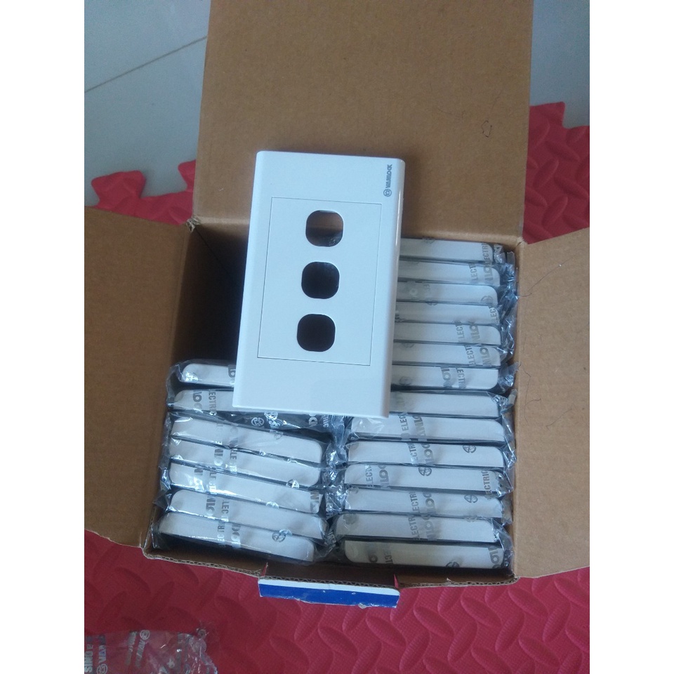 MẶT CHE CÔNG TẮC 3 LỖ- CHÍNH HÃNG SINO