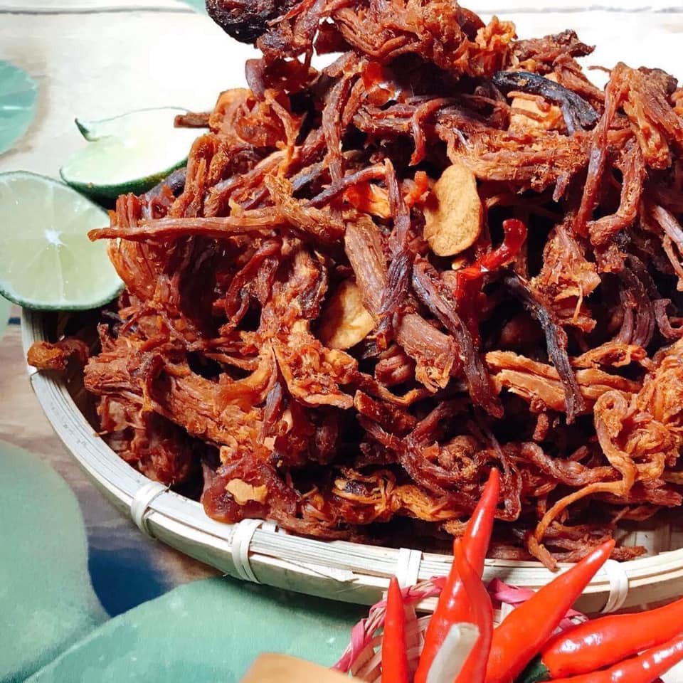 Khô heo cháy tỏi Lê hải 300g thơm ngon đồ ăn vặt Sài Gòn vừa ngon vừa rẻ