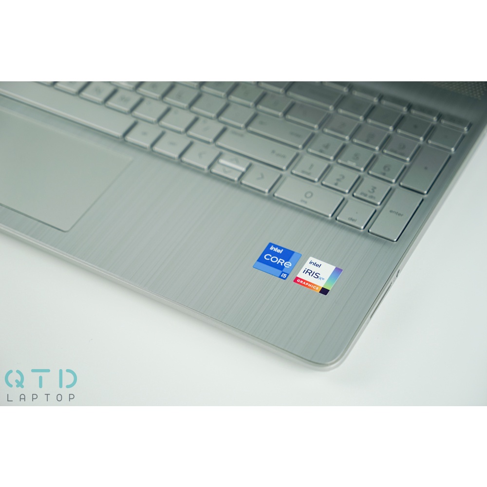 Laptop HP 15-DY2052MS Core i5-1135G7/12GB/256GB SSD/15.6" FHD / Iris Xe Graphics/ Windows 10