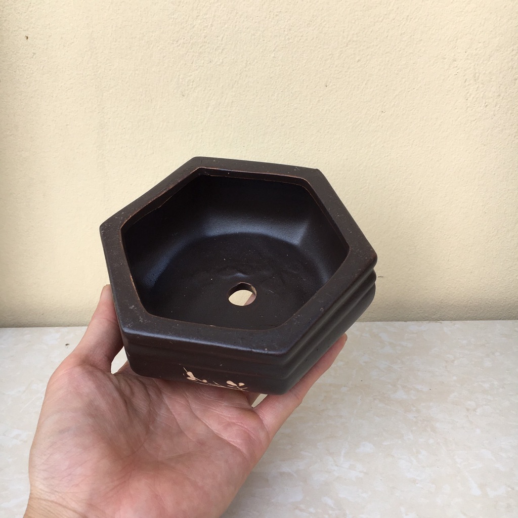 Chậu Lục giác thấp bonsai sen đá mini đất nung màu Đen gốm Bát tràng 1 size SP344