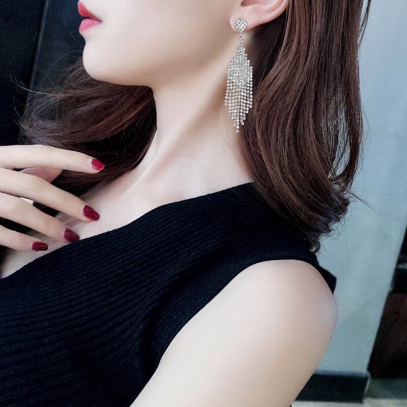 Bông Tai Dáng Dài Phối Tua Rua Đính Đá Thời Trang Sang Trọng Cho Nữ