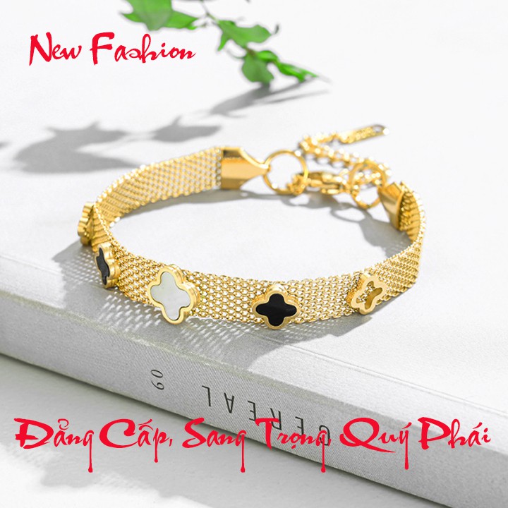 Lắc tay titan hình hoa 4 cánh khóa xịn đẹp, bền màu, hợp thời trang - Đem lại sang trọng, quý phái cho người đeo