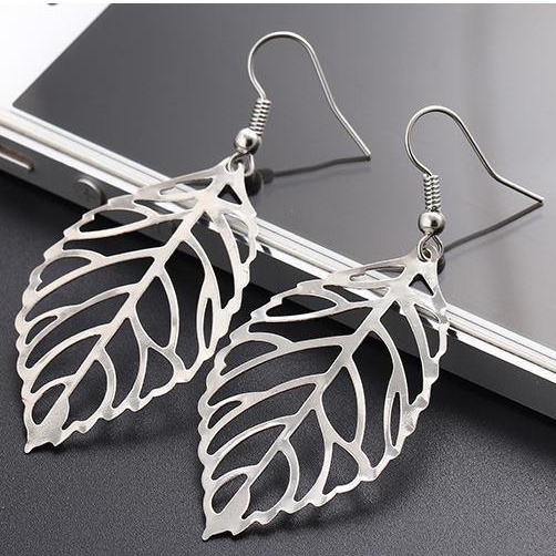 bông tai Hollow Women's Fashion Elegance RetroLeaves Earrings Long  Simple Earrings