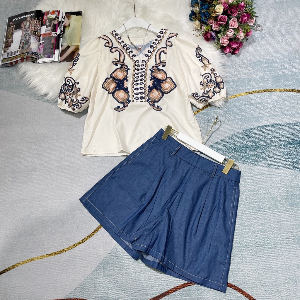 Sét váy rời áo cotton, quần denim hoạ tiết cổ điển, sang trọng