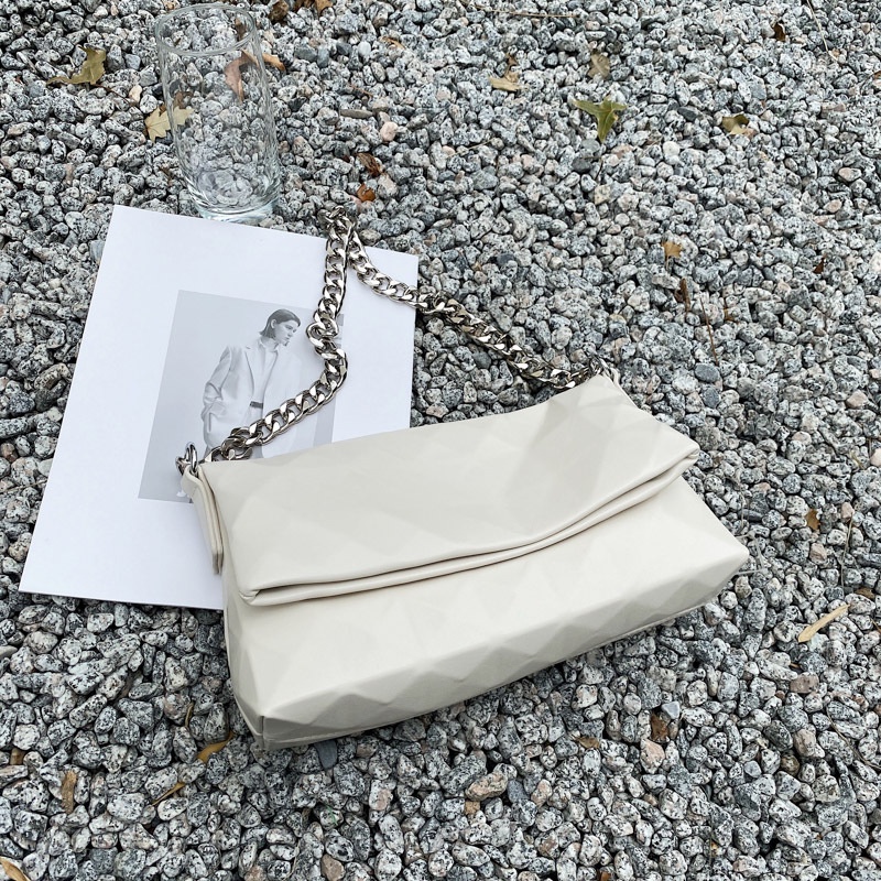 Túi đeo chéo họa tiết hình học đính đá phối dây xích thời trang cho nữ