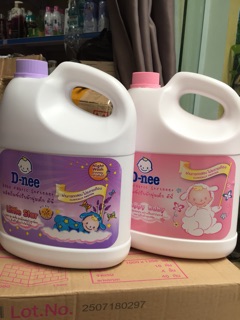 Nước xả Dnee Thái lan can 3 lít.