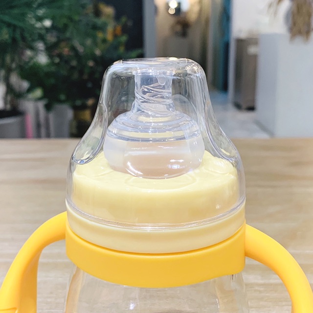 Bình nước Diller 2in 1(đầu ống hút+núm ti)