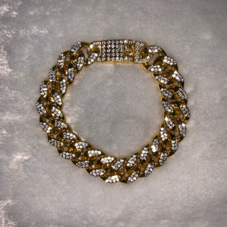 Lắc cuban đính đá hợp kim titan cao cấp.