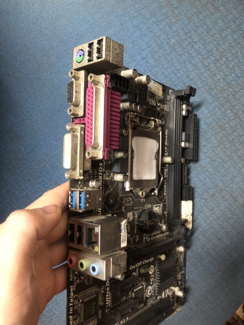 Main Gigabyte B85M-D3V socket 1150