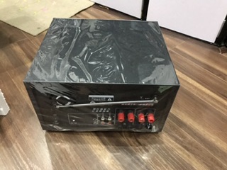 Vỏ hộp cho ampli cd volkswagen