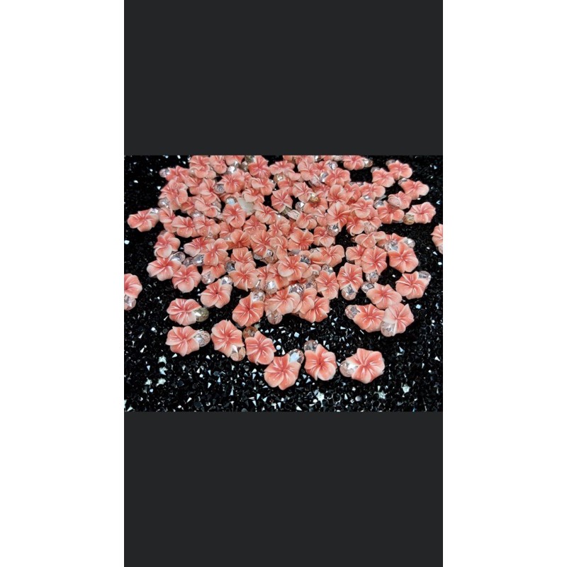 Hoa bột nail - hoa ly ôm đá giá rẻ SHOP HUYEN ANH