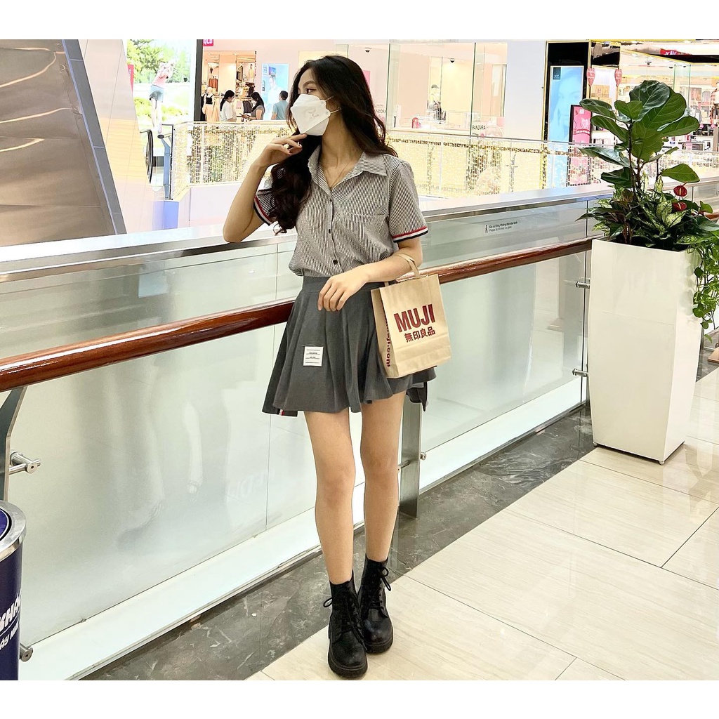 Set áo sơ mi kẻ cộc kèm chân váy Miho House