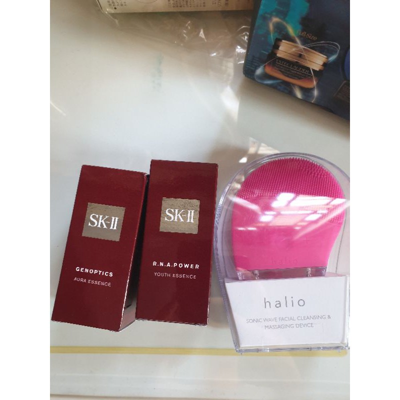 máy rửa mặt Halio