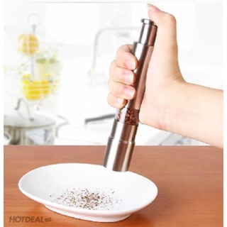 Dụng cụ xay tiêu bấm + rắc muối tiêu tiện lợi