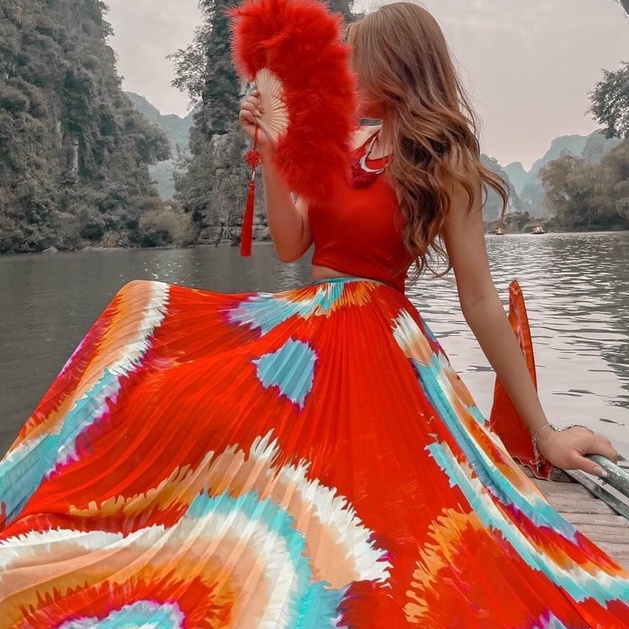 Đầm Maxi Nữ - Set Váy Đi Biển Dạng Áo Croptop Yếm Phối Chân Váy Xòe Xếp Ly Dáng Dài Siêu Xinh