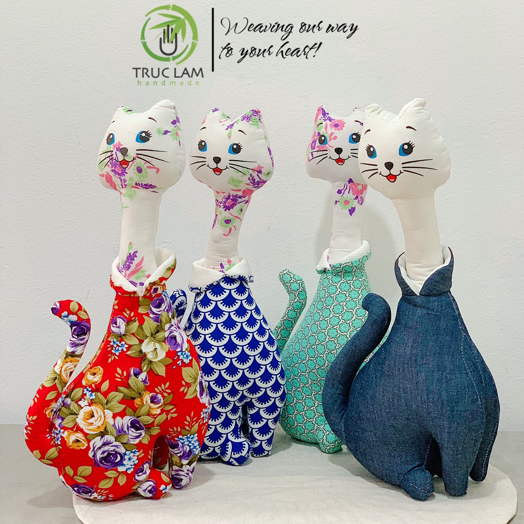 Đồ Chơi Cho Bé Thú Nhồi Bông Hình Con Mèo Cao Cổ Vải Hoa Bông Gòn Cao Cấp - Trúc Lâm Handmade