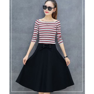Chân váy xòe đan lưng hot trend