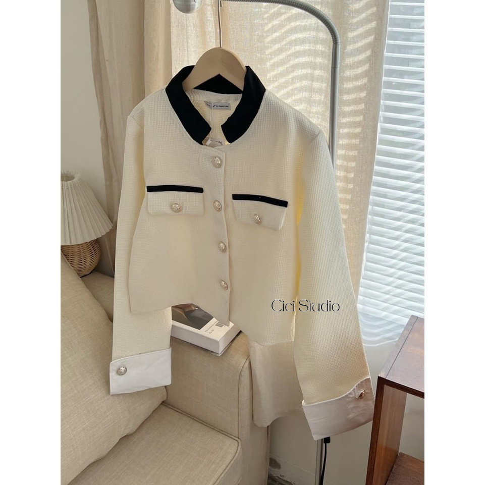 Áo Khoác Dạ Trắng Phối Tay Sơ Mi Cúc Đồng EIRA Jacket