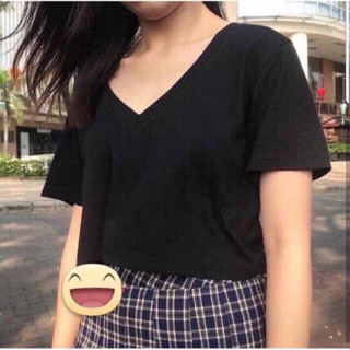 Áo thun croptop cổ V