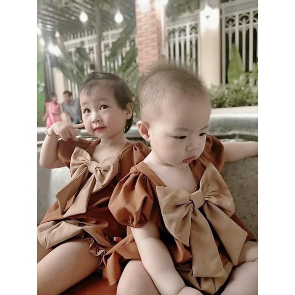 Bộ mẹ và bé nâu kem