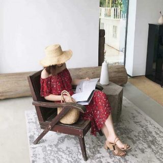 Maxi hoa trễ vai
