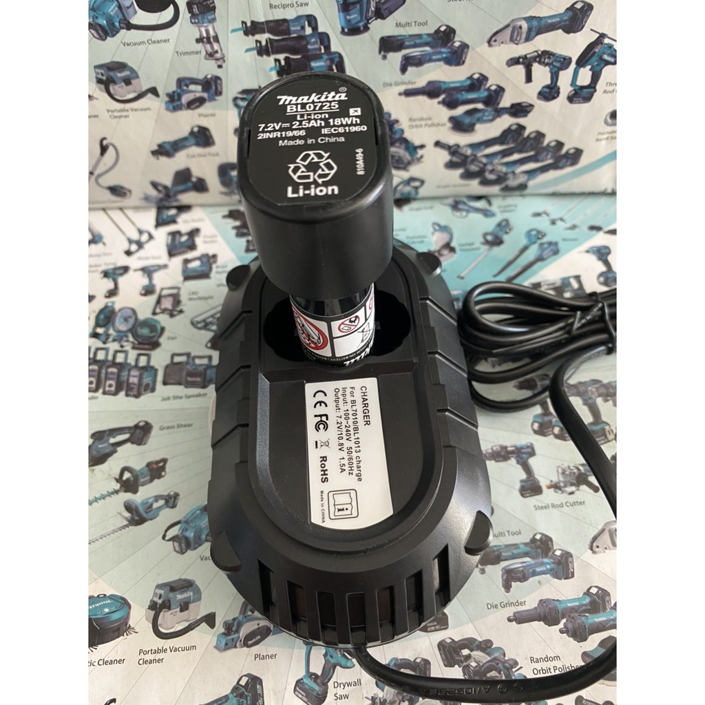 Sạc pin Makita 7.2v - 12v Li-ion mới 100%, sử dụng điện AC 220V.
