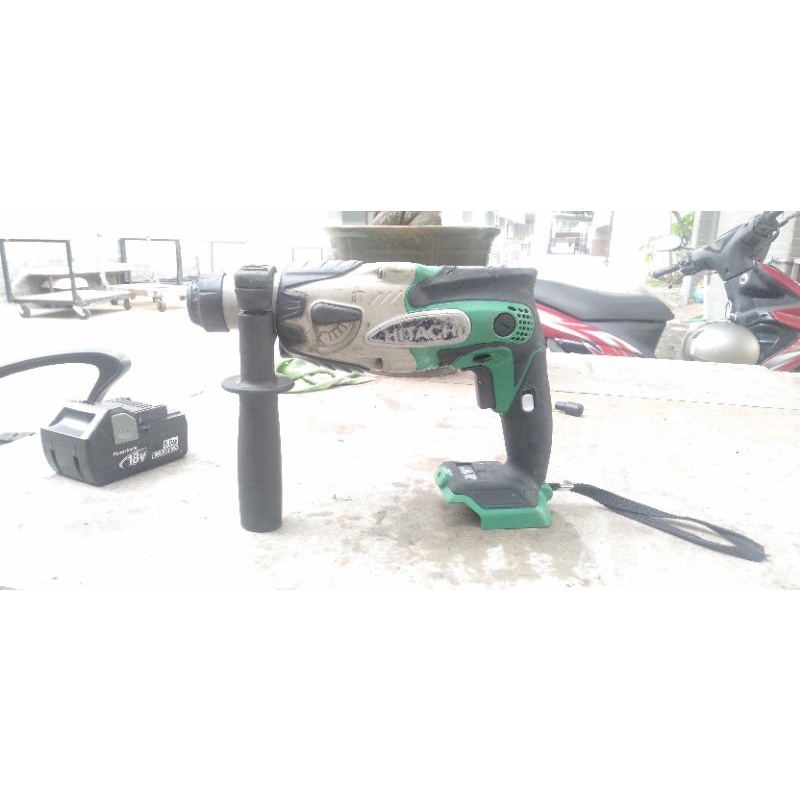 Máy khoan bê tông Hitachi DH 18DSL