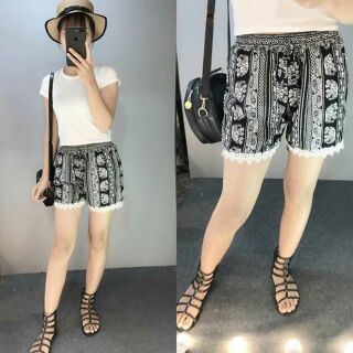Si quan sooc lanh nữ thổ cẩm.