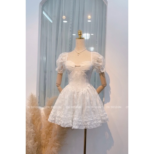 Váy Trắng Ren Buom