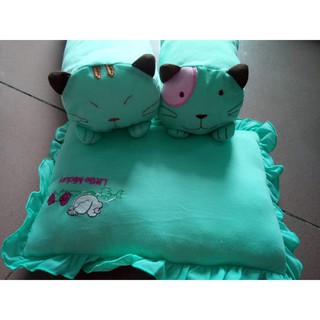 Bộ gối ôm hình mèo cho bé Vườn Hồng