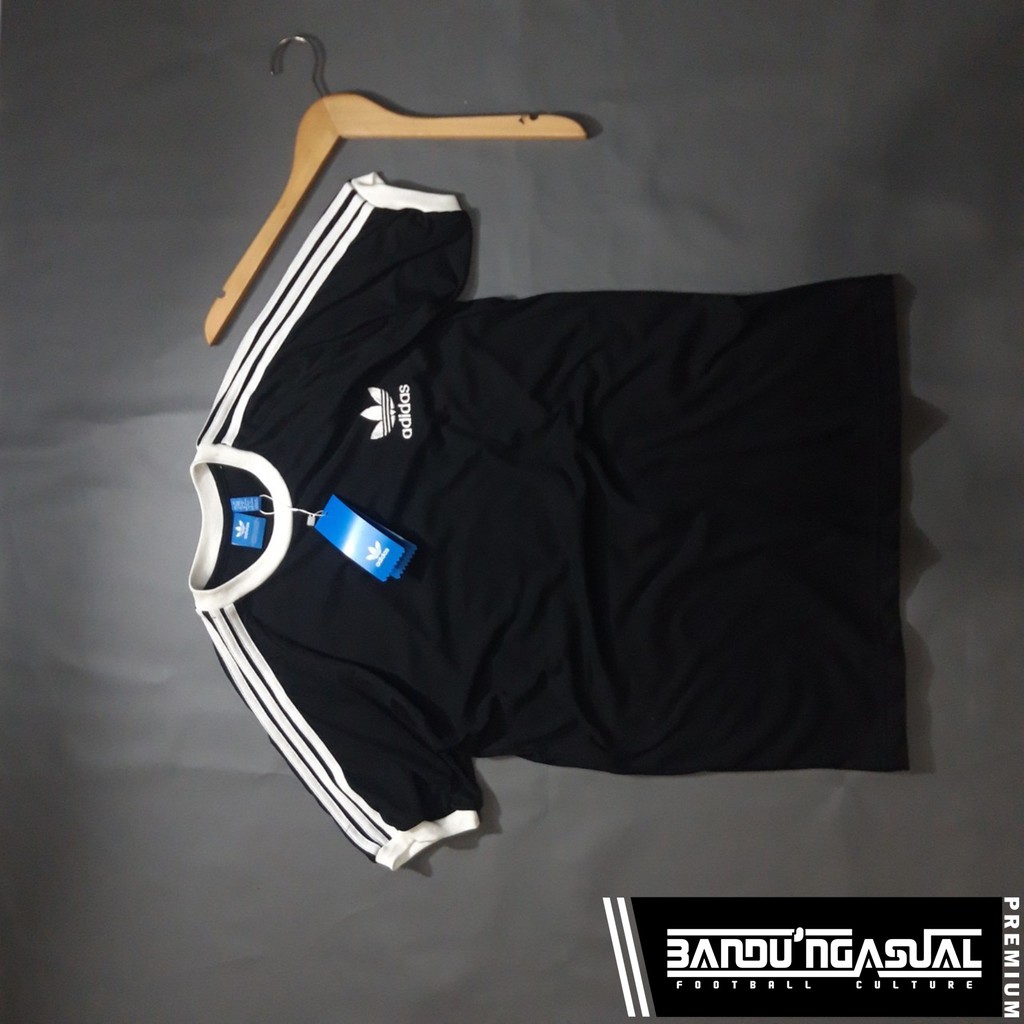 Áo Thun Adidas Kẻ Sọc Đen Trắng Trẻ Trung Năng Động