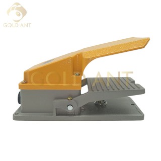 Công tắc bàn đạp chân màu vàng LT4