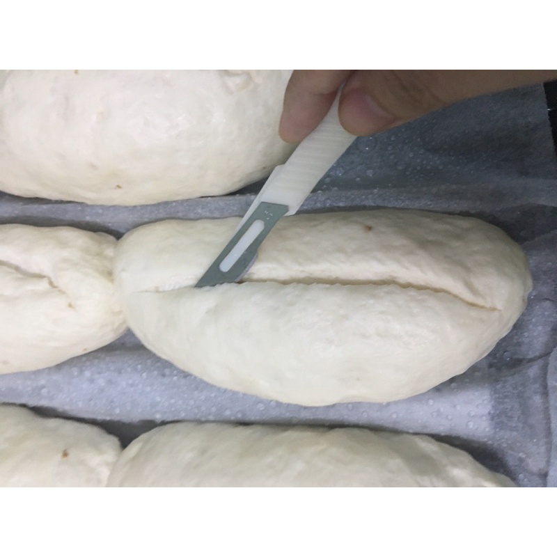 Dao Rạch Bánh Mì Tiện Lợi An Toàn Đa Năng