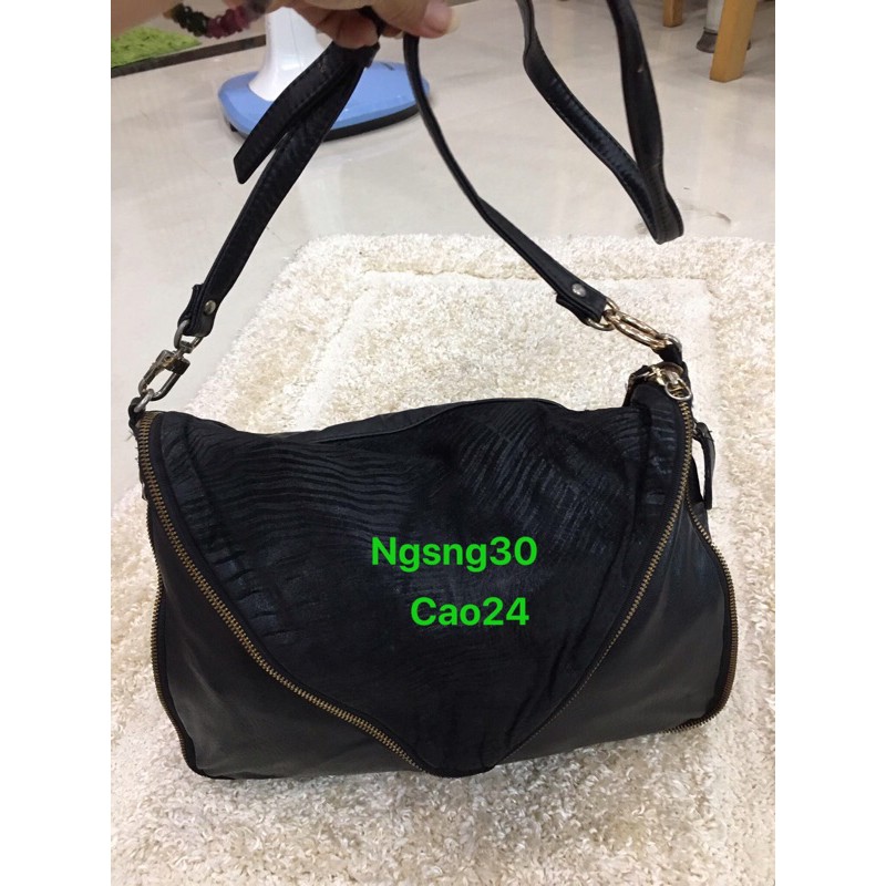 Túi si hiệu y hình