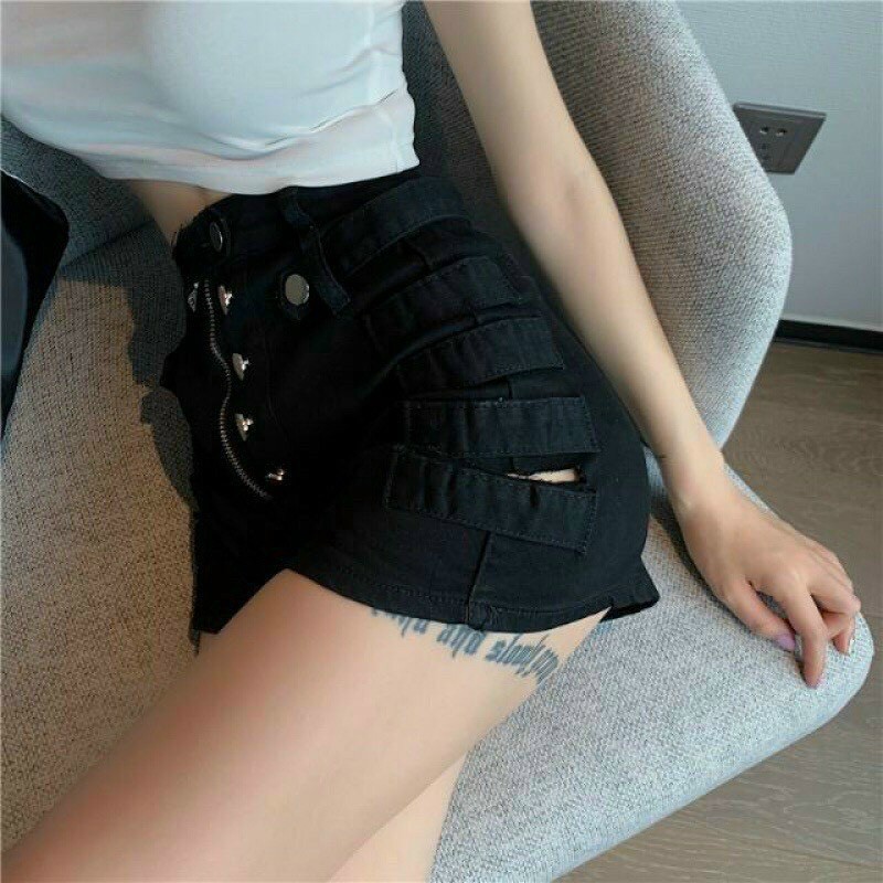 quần short phối hàng nút dây kéo đai bên hông cực cá tính 2 màu đen trắng chất kaki mềm