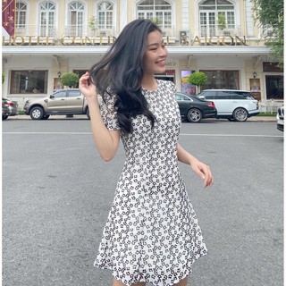 Đầm thắt nơ tay cổ tròn