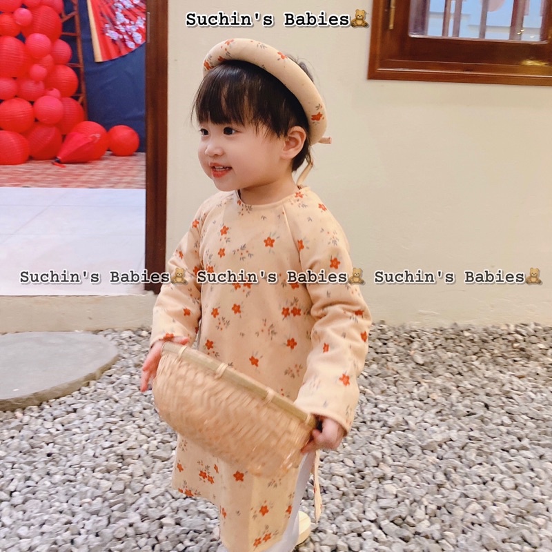 Áo dài nhung tăm cho bé gái Suchin