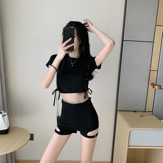 Quần Short Nữ Lưng Cao Ôm Sát Quyến Rũ | BigBuy360 - bigbuy360.vn