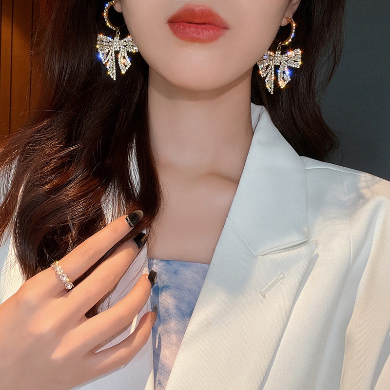 Bông Tai Dài Hình Nơ Đính Đá Lấp Lánh Sang Trọng Phong Cách Hàn Quốc Dành Cho Nữ