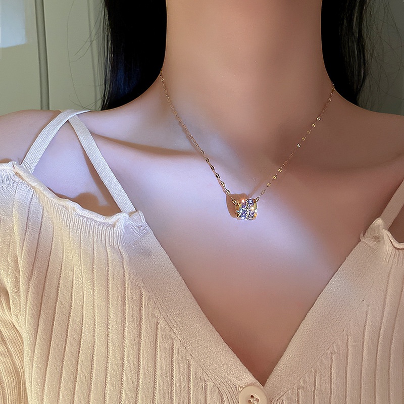 Dây chuyền nữ 100% TITAN NGUYÊN CHẤT vòng cổ nữ KHÔNG GỈ mặt hình trụ đá pha lê cao cấp phong cách ins hàn quốc 2021